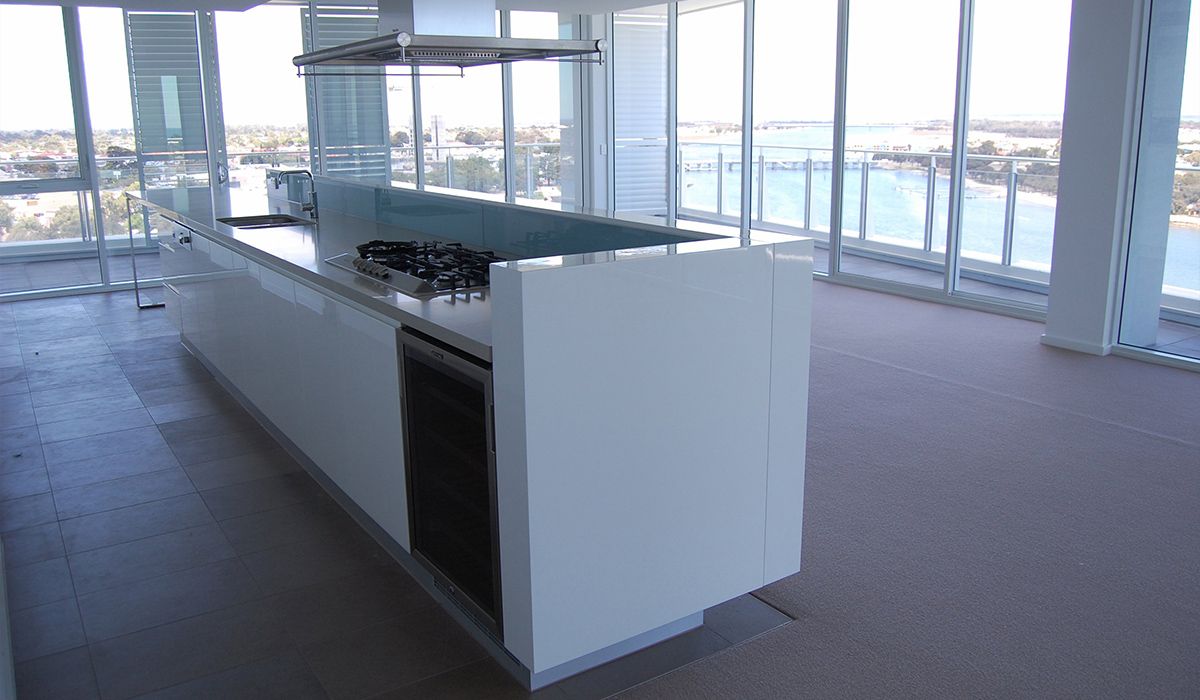 White Marble Kitchen Island8